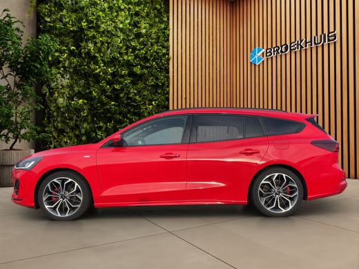 Ford Focus 1.0 EcoBoost Hybrid ST Line X | Pano | Adapt. Cruise | Trekhaak | Blis | Apple Carplay | 18'' ActivLease financial lease
