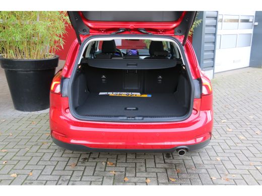 Ford Focus 1.0 EcoBoost Hybrid Titanium X Business | 155pk | Pano | Trekhaak | B&O | Adapt. Cruise | AGR sto... ActivLease financial lease