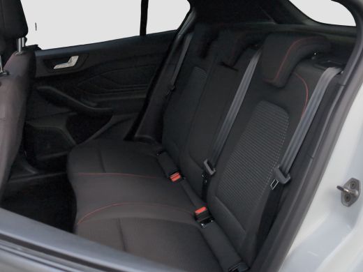 Ford Focus 1.0 ST Line | Trekhaak | Pano | Cruise Control | Carplay | Climate Control ActivLease financial lease