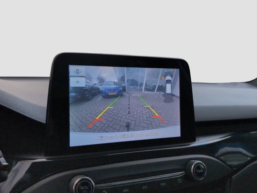 Ford Focus 1.0 ST Line | Trekhaak | Pano | Cruise Control | Carplay | Climate Control ActivLease financial lease