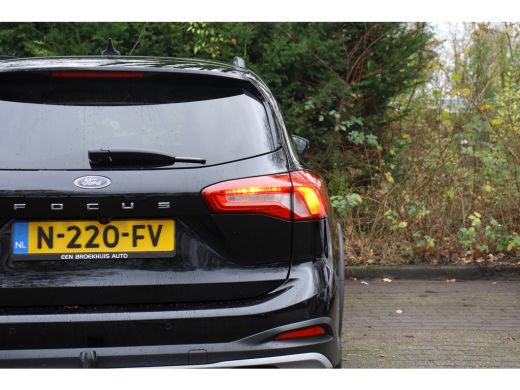 Ford Focus 1.0EB Active Business | NL-AUTO! | 1E EIGENAAR! | CAMERA | TREKHAAK | DEALER OH! | NAVI | PARK SE... ActivLease financial lease