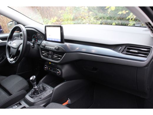 Ford Focus 1.0EB Active Business | NL-AUTO! | 1E EIGENAAR! | CAMERA | TREKHAAK | DEALER OH! | NAVI | PARK SE... ActivLease financial lease