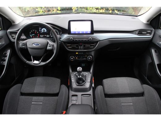 Ford Focus 1.0EB Active Business | NL-AUTO! | 1E EIGENAAR! | CAMERA | TREKHAAK | DEALER OH! | NAVI | PARK SE... ActivLease financial lease