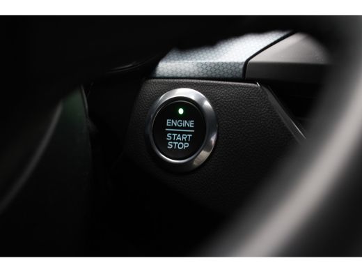 Ford Focus 1.0EB Active Business | NL-AUTO! | 1E EIGENAAR! | CAMERA | TREKHAAK | DEALER OH! | NAVI | PARK SE... ActivLease financial lease