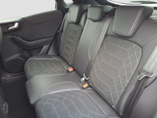 Ford Puma Gen-E Premium 44 kWh | Achteruitrijcamera | Airco (automatisch) | Audio installatie premium ActivLease financial lease