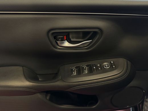 Honda ZR-V 2.0 e:HEV 184PK SPORT STOELVERW CAMERA CARPLAY ELEK.STOEL PDC ActivLease financial lease