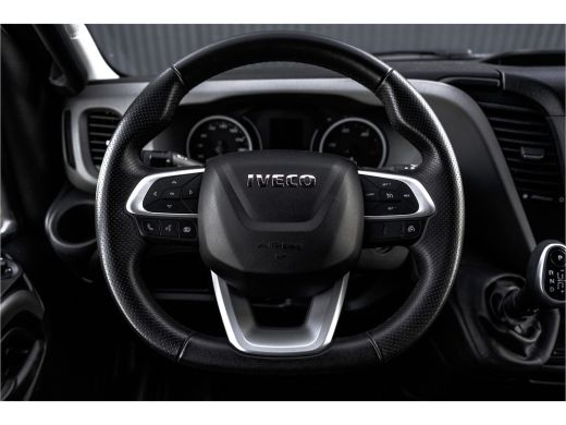Iveco Daily 35C18 | NW Model | Bakwagen met Laadklep | Automaat | LED | Navi | 3.5T Trekhaak | Climate | Crui... ActivLease financial lease