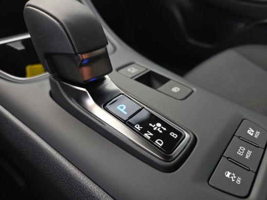 Lexus LBX Elegant 2WD | Apple CarPlay | Parkeersensoren | Stuur/Stoelverwarming | Rijklaarprijs incl. garan... ActivLease financial lease