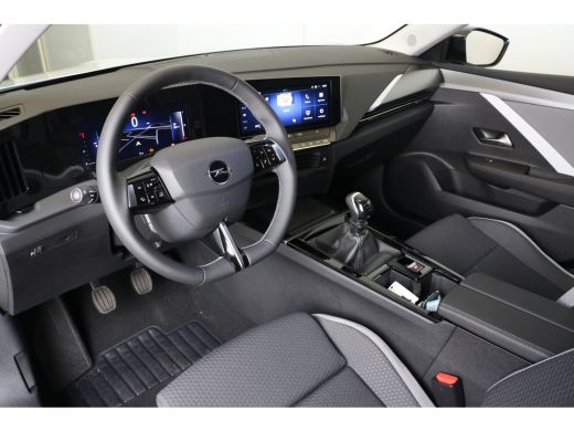 Opel Astra Sports Tourer 1.2 Turbo 110 Business Edition | Navi | Clima | Adaptive Cruise | Stoel- & Stuurver... ActivLease financial lease