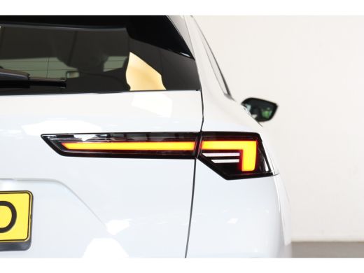 Opel Astra Sports Tourer 1.2 Turbo 110 Business Edition | Navi | Clima | Adaptive Cruise | Stoel- & Stuurver... ActivLease financial lease