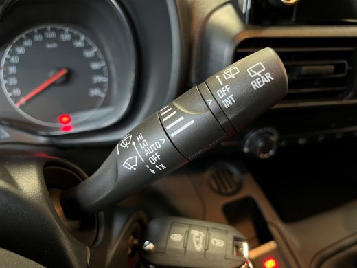 Opel Combo 1.5D L1H1 Standaard | Airco | Achteruitrijcamera | Apple Carplay/Android Auto | Cruise control | ... ActivLease financial lease