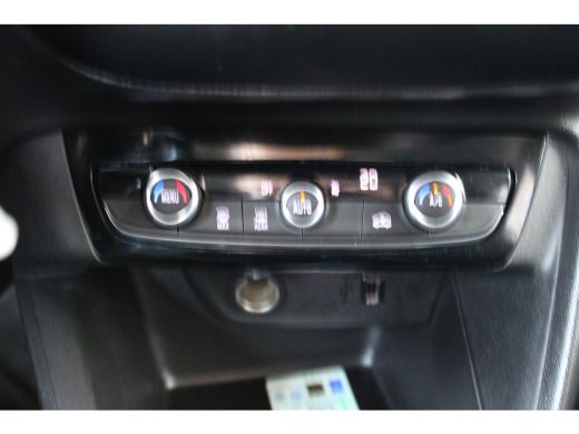 Opel Corsa 1.2 Elegance | Apple Carplay | Parkeersensoren Achter | Lichtmetalen velgen | ActivLease financial lease