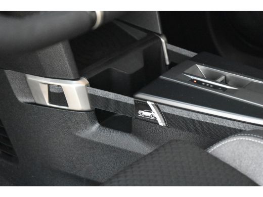 Opel Frontera 1.2 Turbo Hybrid Edition 110pk Automaat DEMO-DEAL! | Navigatie | Stuur/Stoelverwarming | Achterui... ActivLease financial lease