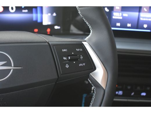 Opel Frontera 1.2 Turbo Hybrid Edition 110pk Automaat DEMO-DEAL! | Navigatie | Stuur/Stoelverwarming | Achterui... ActivLease financial lease