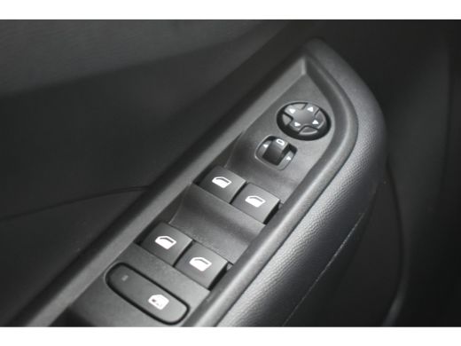 Opel Frontera 1.2 Turbo Hybrid Edition 110pk Automaat DEMO-DEAL! | Navigatie | Stuur/Stoelverwarming | Achterui... ActivLease financial lease