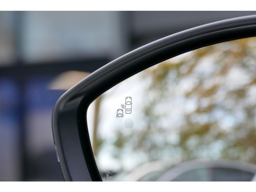 Opel Mokka 1.2 TURBO 130PK ULTIMATE AUTOMAAT / NAVI /ALCANTARA / CLIMA / PDC / 18"LMV / CAMERA / KEYLESS / F... ActivLease financial lease