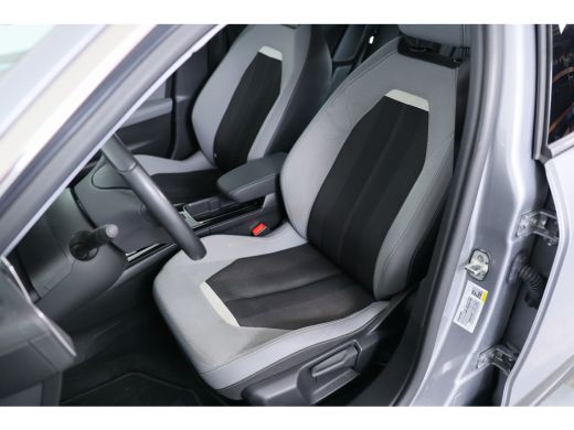 Opel Mokka 1.2 Turbo | Climate control | Full Led | Carplay | Cruise control | Lichtmetaal | Dab+ | ActivLease financial lease