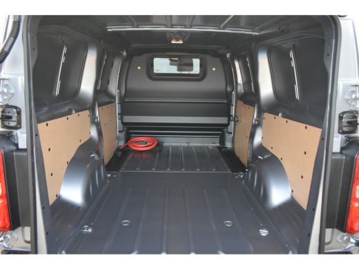 Opel Vivaro-e L3 75 kWh DEMO-DEAL! | Navigatie by App | Dodehoek-Detectie | Achteruitrijcamera | Parkeersensore... ActivLease financial lease