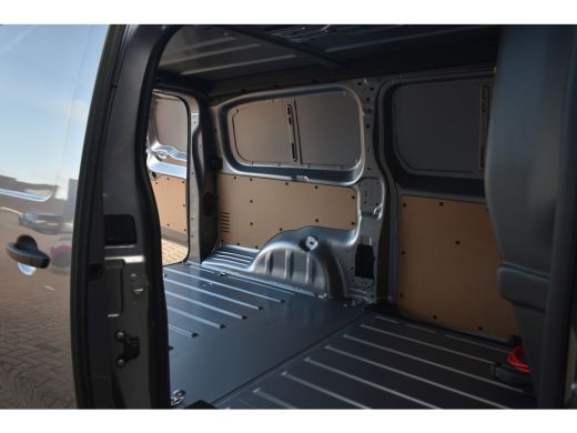 Opel Vivaro-e L3 75 kWh DEMO-DEAL! | Navigatie by App | Dodehoek-Detectie | Achteruitrijcamera | Parkeersensore... ActivLease financial lease