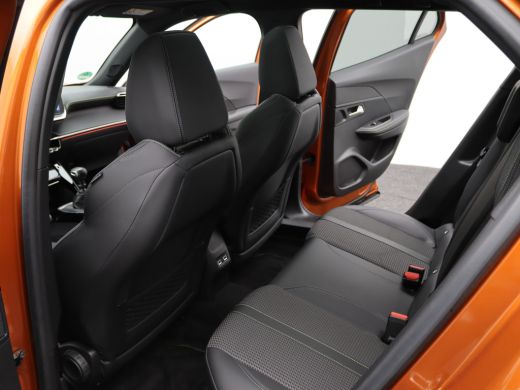 Peugeot 2008 1.2 PureTech GT | Achteruitrijcamera | Airco (automatisch) | Apple Carplay/Android Auto|telefooni... ActivLease financial lease
