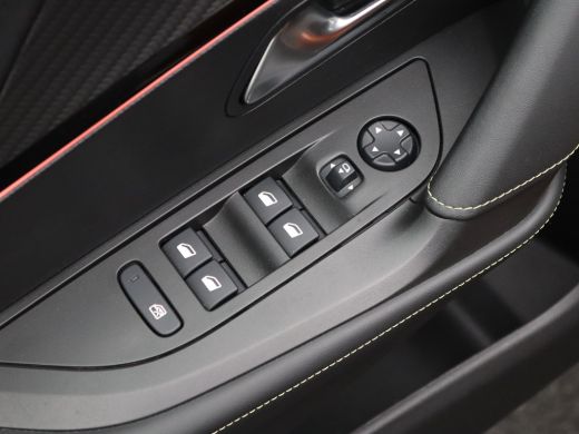 Peugeot 2008 1.2 PureTech GT | Achteruitrijcamera | Airco (automatisch) | Apple Carplay/Android Auto|telefooni... ActivLease financial lease