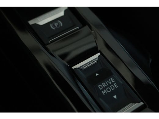 Peugeot 208 1.2 Hybrid 110 e-DCS6 Allure | Camera V+A | Navi | Cruise | Carplay | Dodehoek Sens. | LMV 16" | ... ActivLease financial lease