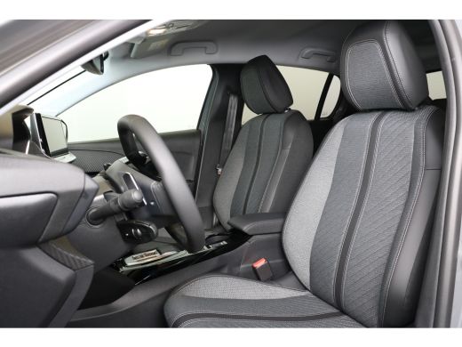 Peugeot 208 1.2 Hybrid 110 e-DCS6 Allure | Navi | Clima | Cruise | Camera V+A | Parkeersensoren V+A | Dodehoe... ActivLease financial lease