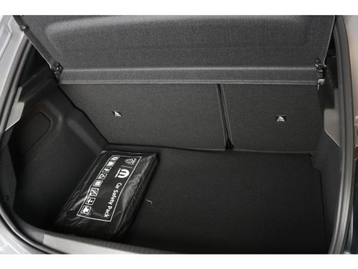 Peugeot 208 1.2 Hybrid 110 e-DCS6 Allure | Navi | Clima | Cruise | Camera V+A | Parkeersensoren V+A | Dodehoe... ActivLease financial lease