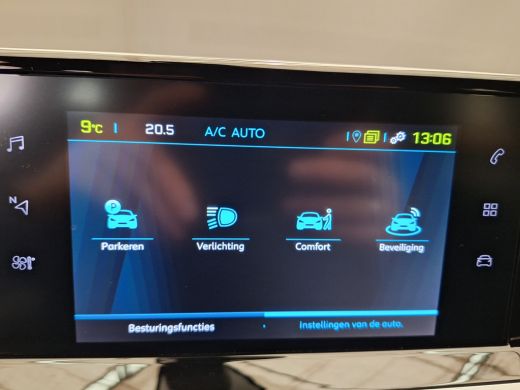 Peugeot e-2008 EV Active 50 kWh Navigatie | Stoelverwarming | Camera | DAB | Climate | 3-Fase! | Airco (automati... ActivLease financial lease