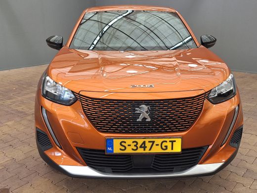 Peugeot e-2008 EV Active 50 kWh Navigatie | Stoelverwarming | Camera | DAB | Climate | 3-Fase! | Airco (automati... ActivLease financial lease