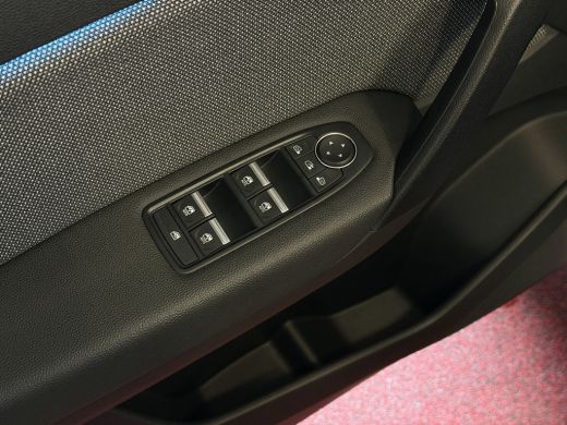 Renault Captur 1.3 160 PK 4 CIL CAMERA 18''LMV STOEL/STUUR .VERW PURE VISION LED 10'' R-LINK NAVI 2025 EDC-autom... ActivLease financial lease