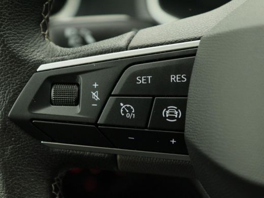 Seat Ibiza 1.0 TSi Style Business Connect | Cruise Control | Climate Control | CarPlay | Stoelverwarming | P... ActivLease financial lease