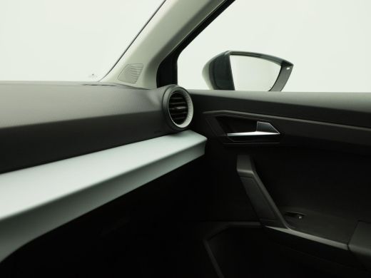 Seat Ibiza 1.0 TSi Style Business Connect | Cruise Control | Climate Control | CarPlay | Stoelverwarming | P... ActivLease financial lease