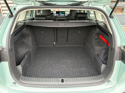 Skoda Enyaq iV 60 180 pk | Achteruitrijcamera | Cruise control | Navigatie | ActivLease financial lease