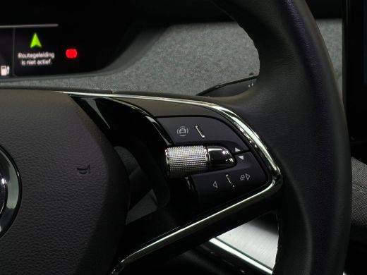 Skoda Enyaq iV 60 180 pk | Achteruitrijcamera | Cruise control | Navigatie | ActivLease financial lease