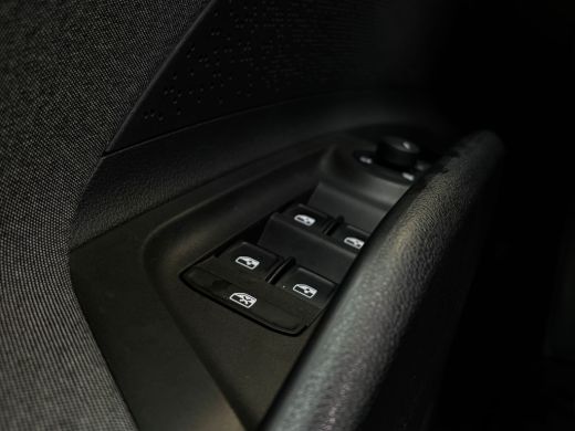 Skoda Enyaq iV 60 180 pk | Achteruitrijcamera | Cruise control | Navigatie | ActivLease financial lease