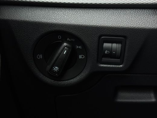 Skoda Kamiq 1.0 TSI 110 pk Ambition 7-DSG | Airco | Navigatie | ActivLease financial lease