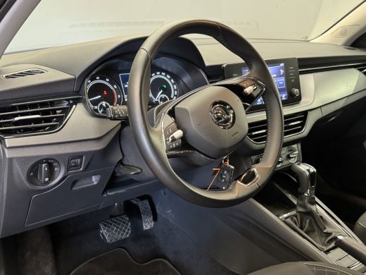 Skoda Kamiq 1.0 TSI Ambition 16" Lichtmetaal | Cruise | Airco | Bluetooth | LED | Elek. Ramen | Airco | Apple... ActivLease financial lease