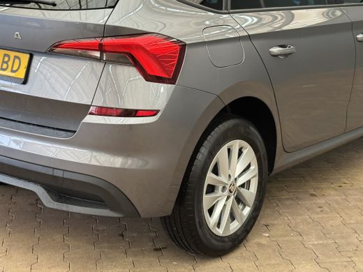 Skoda Kamiq 1.0 TSI Ambition 16" Lichtmetaal | Cruise | Airco | Bluetooth | LED | Elek. Ramen | Airco | Apple... ActivLease financial lease
