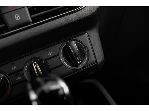 Skoda Kamiq 1.0 TSI Ambition | Cruise Controle | Airco | Carplay ActivLease financial lease