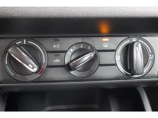 Skoda Kamiq 1.0 TSI Ambition | NL-AUTO! | 1E EIGENAAR! | CRUISE | LANE ASSIST | DEALER OH! | 16" LMV | LED | ... ActivLease financial lease