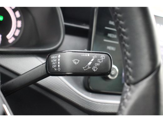 Skoda Kamiq 1.0 TSI Ambition | NL-AUTO! | 1E EIGENAAR! | CRUISE | LANE ASSIST | DEALER OH! | 16" LMV | LED | ... ActivLease financial lease