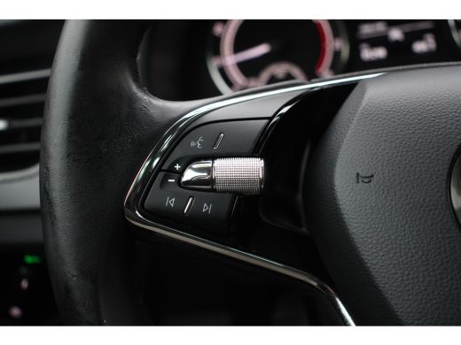 Skoda Kamiq 1.0 TSI Ambition | NL-AUTO! | 1E EIGENAAR! | CRUISE | LANE ASSIST | DEALER OH! | 16" LMV | LED | ... ActivLease financial lease