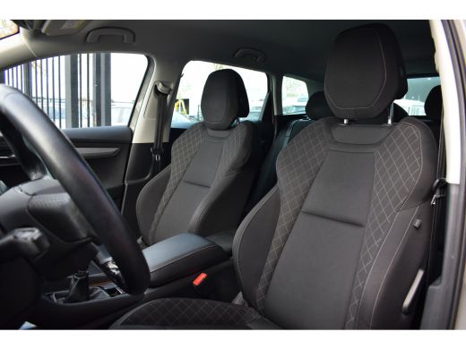 Skoda Karoq 1.0 TSI Business Edition | Apple CarPlay | Virtual | Stuur- en Stoelverwarming ActivLease financial lease