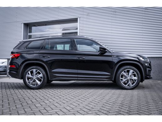 Skoda Kodiaq 1.5 TSI Sportline Business 7p. | Achteruitrijcamera | Cruise control | Matrix LED koplampen ActivLease financial lease