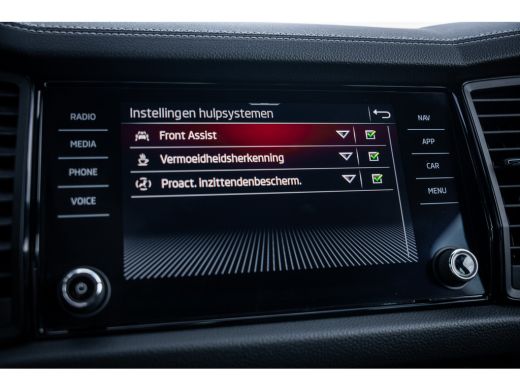Skoda Kodiaq 1.5 TSI Sportline Business 7p. | Achteruitrijcamera | Cruise control | Matrix LED koplampen ActivLease financial lease