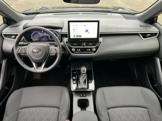 Toyota Corolla Cross Hybrid 140 Dynamic | Modeljaar 2025 | Nieuwe auto | Direct uit voorraad leverbaar | ActivLease financial lease