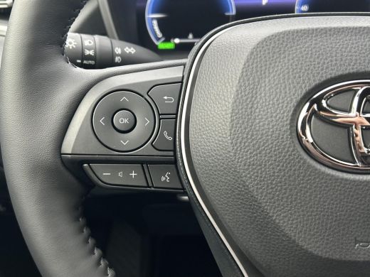 Toyota Corolla Cross Hybrid 140 Dynamic | Modeljaar 2025 | Nieuwe auto | Direct uit voorraad leverbaar | ActivLease financial lease