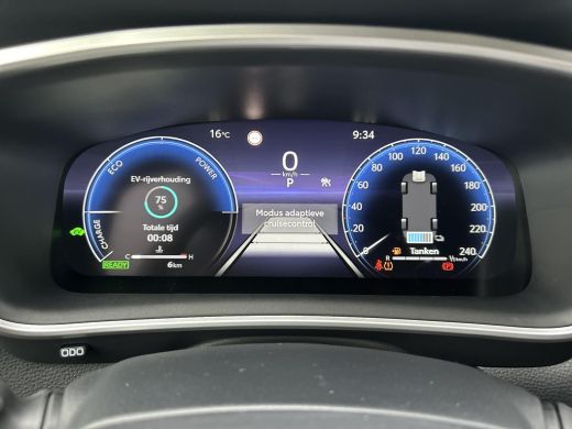 Toyota Corolla Cross Hybrid 140 Dynamic | Modeljaar 2025 | Nieuwe auto | Direct uit voorraad leverbaar | ActivLease financial lease