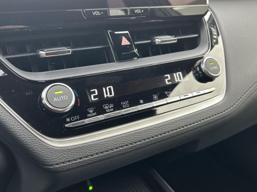 Toyota Corolla Cross Hybrid 140 Dynamic | Modeljaar 2025 | Nieuwe auto | Direct uit voorraad leverbaar | ActivLease financial lease